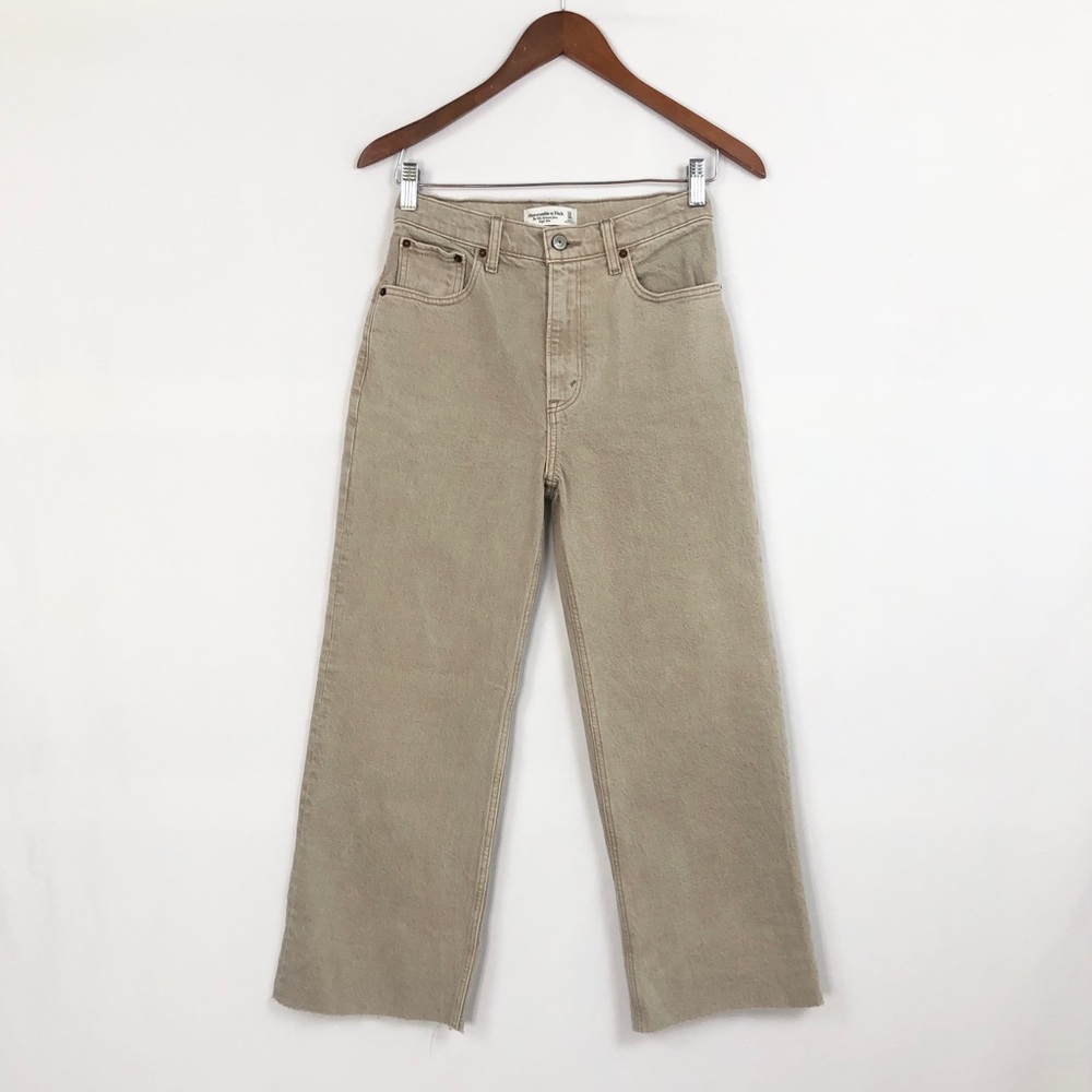 Abercrombie and‎ Fitch 90s Relaxed Jean High Rise Tan Size 24